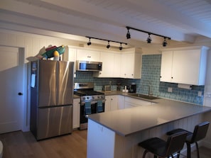Fantastic kitchen, all new!