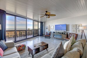 Ocean views from Mayan Princess 305 living room