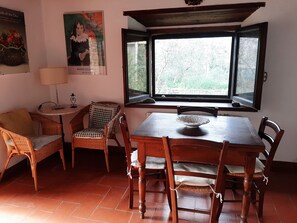 Pergola's kitchen