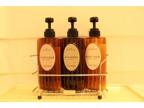 Bathroom amenities