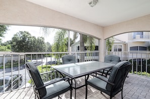 Screened in Lanai