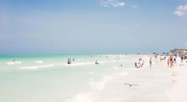 LIDO BEACH