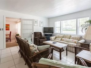 FAMILY ROOM w/ TV