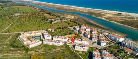 Accurate property location, just a five minute walk from the beach/Ria Formosa