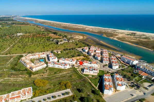 Accurate property location, just a five minute walk from the beach/Ria Formosa