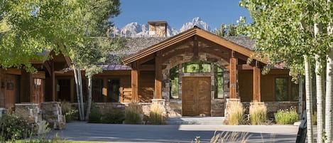 All Spruced Up - Jackson Hole, WY - Luxury Villa Rental