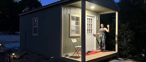 Lake Godstone Reflection Cabin Porch