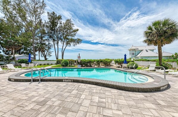 Sunset Beach 102 condo shared pool