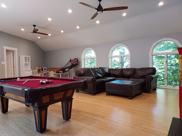 pool table and entertainment area