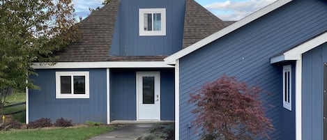 Private front entrance on the north end of the building