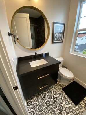 En-Suite Bathroom and Shower