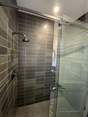 En-Suite Walk-in Shower