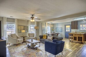 Lovely open and bright floor plan