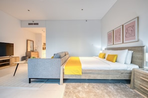 Panoramic holiday rental studio with stunning Burj Khalifa views in Downtown Dubai