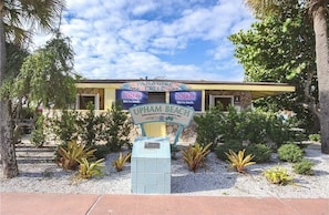 Paradise Grill on Upham Beach