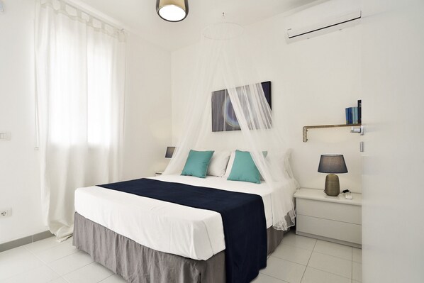 bedroom Casa BLANCA Solo Affitti Brevi