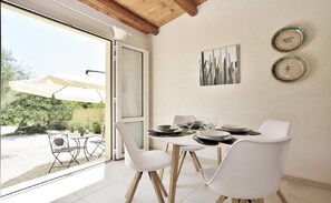 dining room CASA DEI LIMONI with swimming pool VERDE Affitti Brevi Italia