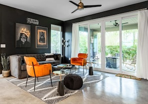 Spacious living room