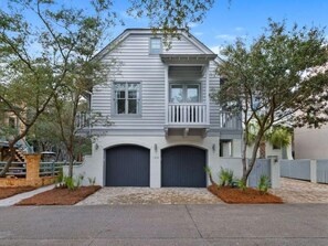 Carriage House Garage Parking