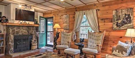 Cosby Vacation Rental | 2BR | 1BA | Single-Story Cabin | 816 Sq Ft