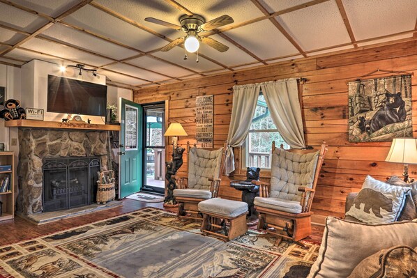 Cosby Vacation Rental | 2BR | 1BA | Single-Story Cabin | 816 Sq Ft