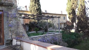 Exterior of the landhouse il Poggio