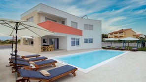 4* Modern Villa Amfora for 12 guests