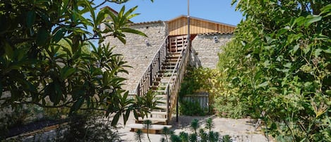 escalier pour le gîte