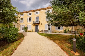 Façade maison Castel Pierre - Location maison de vacances Luxe Gers - Occitanie