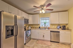 Kitchen | Fully Equipped