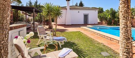 Villa Lola 14 Chiclana de la Frontera by Ruralidays