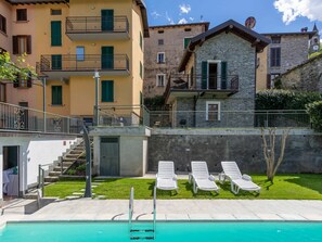 Plant, Property, Building, Sky, Window, Cloud, Azure, Urban Design, Water, Swimming Pool