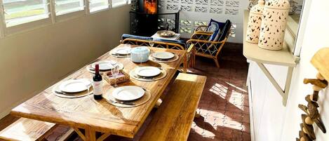 BBQ, Fireplace, Outdoor Dining Seating