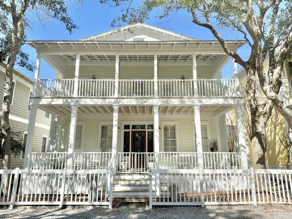 WELCOME TO UP ON THE ROOF IN SEASIDE, FL!