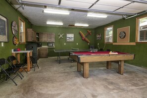 Gameroom with pool, ping pong, regulation & magnetic darts, A/C.
