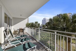 24-Sterling-Shores-207-Balcony