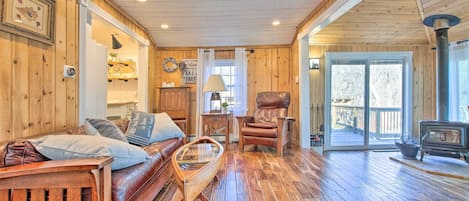 Coventry Vacation Rental Cottage | 1BR | 1BA | Single Story | 600 Sq Ft
