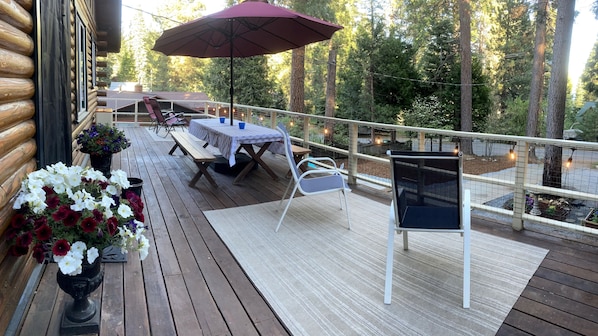 Wide Front Deck, BBQ, Shaded Picnic Table, Chairs, Recliners to Tone up Your Tan