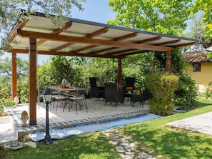 Plante, Propriété, Meubles, Ombre, Arbre, Ciel, Tableau De Plein Air, Mobilier De Jardin, Architecture, Loisir