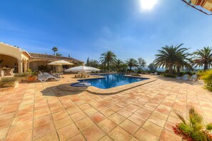 Apartment Pool View