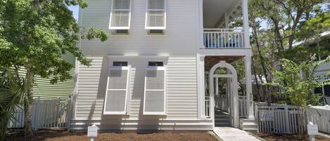 WELCOME TO SEA PEARL IN SEASIDE, FL!