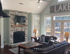 Upstairs living room 