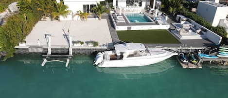 Add a Luxury Private Boat Tour to your vacation contact us for more information