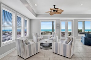 Livingroom level 1 four arm chairs great for relaxing while reading a book