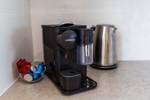 Kaffe och/eller kaffebryggare