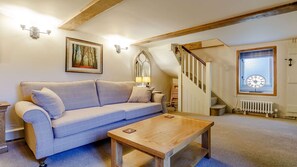 Wood Cottage Sitting Room - StayCotswold