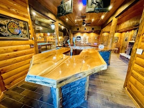 Mystic Tavern 360 Bar Top