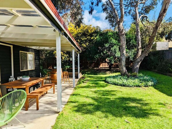 Tucked away in a quiet location, this peaceful retreat is surrounded by gum trees