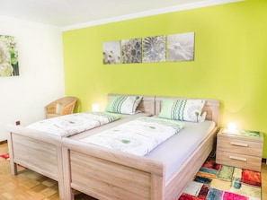 Ferienwohnung Pusteblume, 95 qm, 2 Schlafzimmer, Terrasse, max. 4 Personen