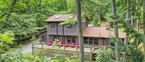 The North Pine Lodge @ Loon Lake